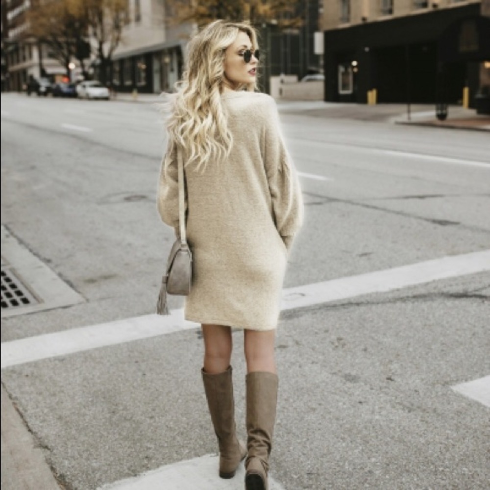 Short plush dress - Picture 2 of 5